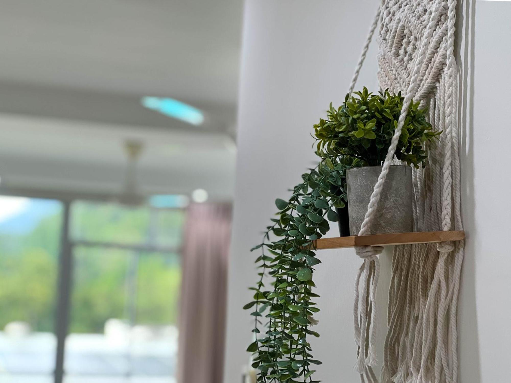 Modern Muji Retreat Near Garden With Free Netflix Taiping