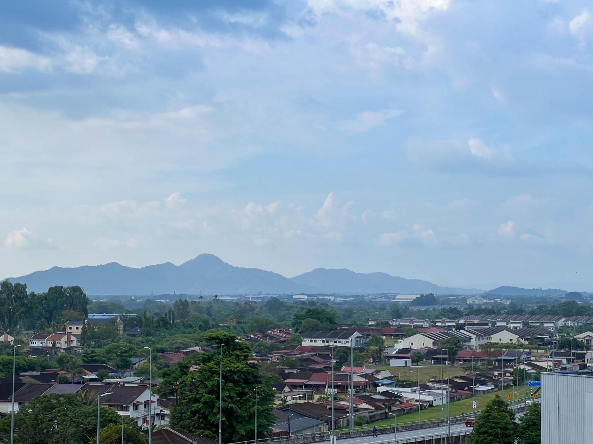 Modern Muji Retreat Near Garden With Free Netflix * Taiping